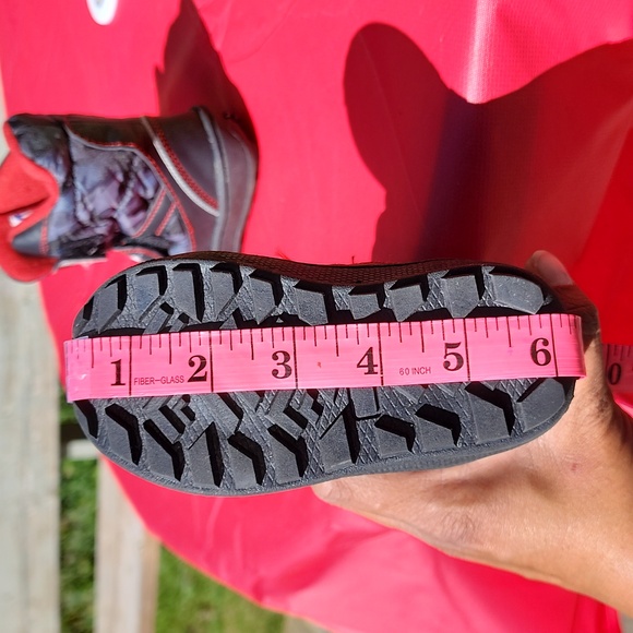 Boys Winter Snow Boots Black and Red Shark Design Size 6 - Picture 7 of 9